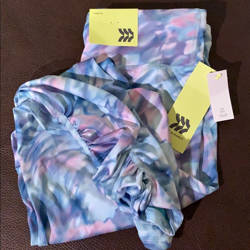 All in motion leggings